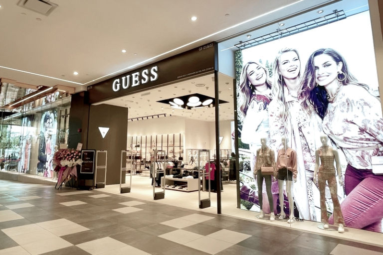 Guess butik best sale